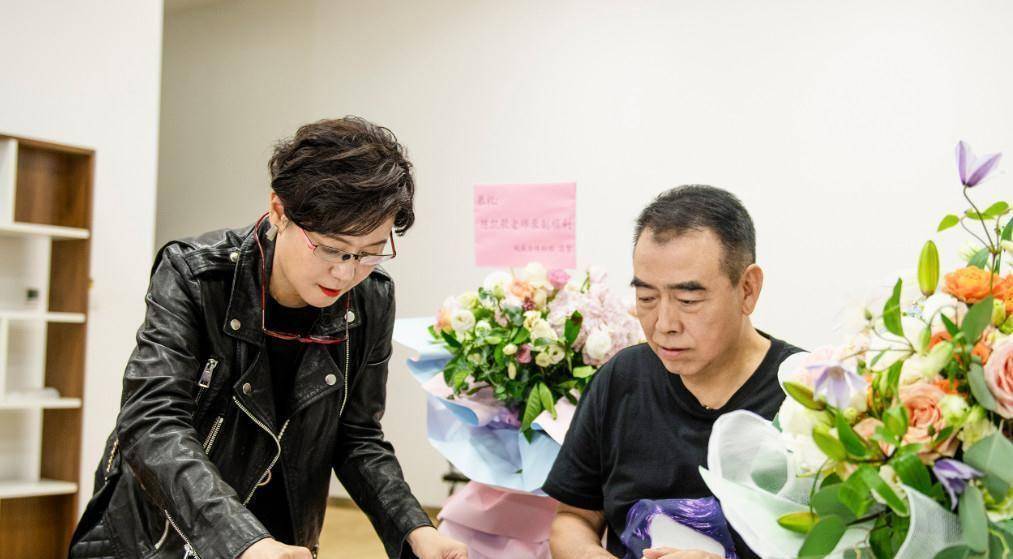 陈凯歌67岁生日,51岁陈红太惊艳,与李少红合影引回忆杀!