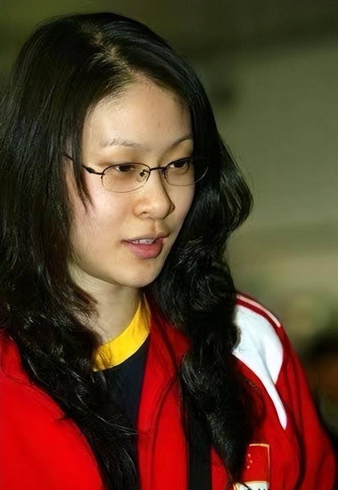 女排奥运冠军赵蕊蕊:运动生涯有遗憾,华丽转身婚恋却成父母心病_奥运