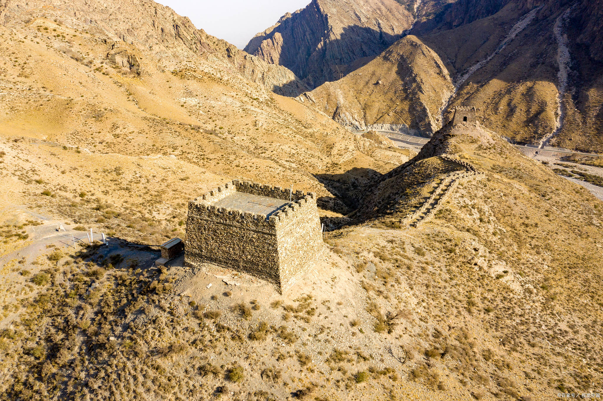 万里长城进化史,第一个版本的来源是什么?_秦始皇_中国_防御工事