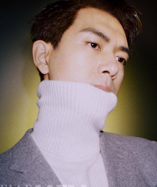 大家的现男友,李现出现在北电打篮球!