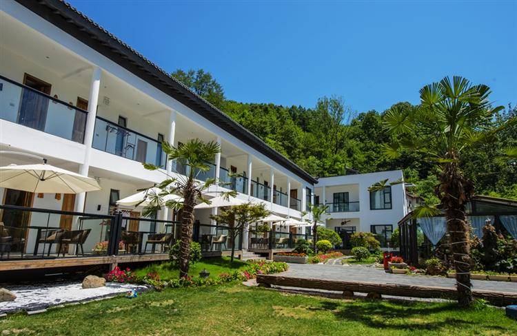 【重渡沟民宿故事】在花宿里,听张老板谈民宿老板和老板娘_人生_客人