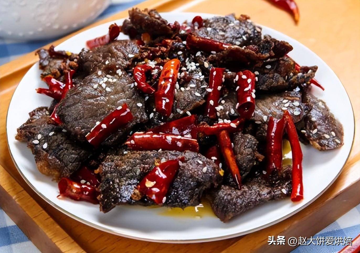 云南特色下酒菜遇上贵州白酒,会产生怎样的花火_口感_宣威_鸭溪