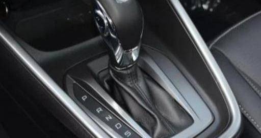 汽车驾驶上陡坡停车，起步怎样操作？所有的车主务必看看-陡坡上停车