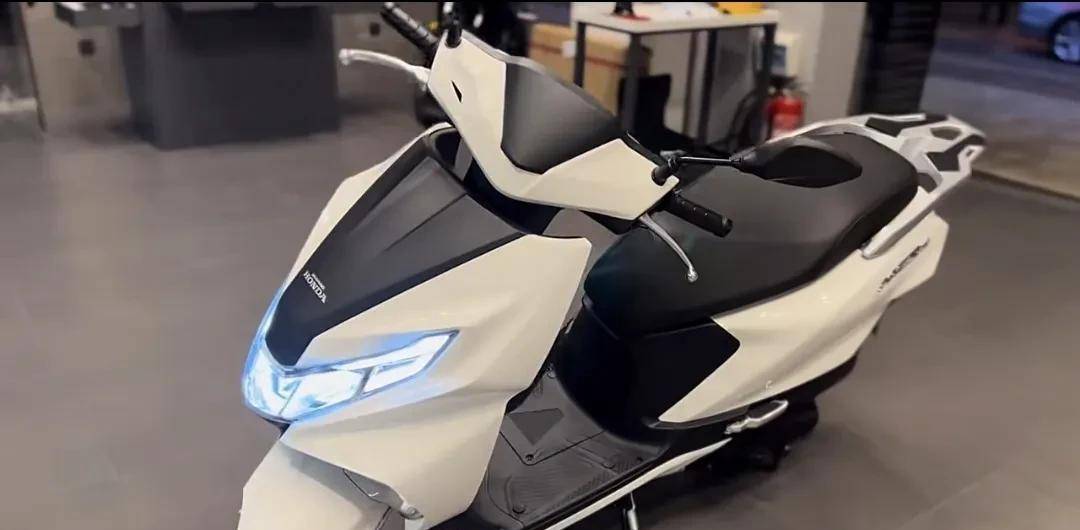 五羊本田ncr125踏板摩托!简洁外观线条流畅,喜欢这款吗?