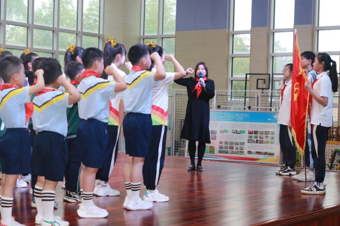 西安市太华路小学隆重举行庆"六一"活动