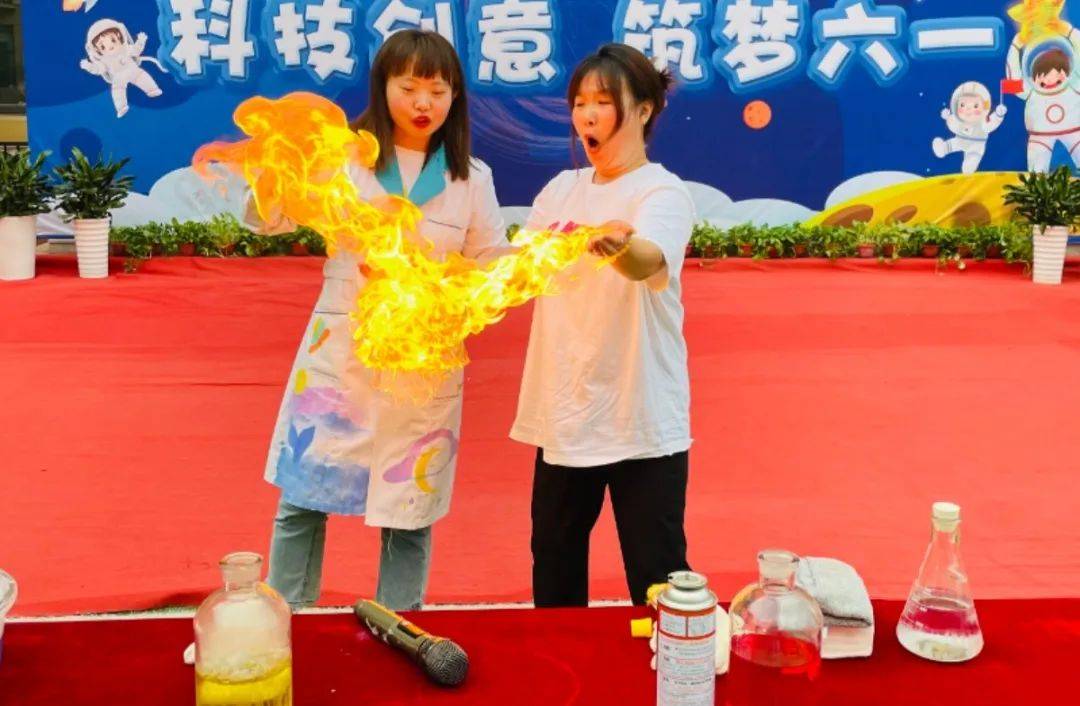 点燃科技梦想,创新引领成长——陈中实验学校科技周系列活动展示_科学