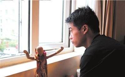 网曝卖艺体操冠军张尚武变窃贼扒包 已锒铛入狱_体操运动员张尚武_张尚武体操生涯