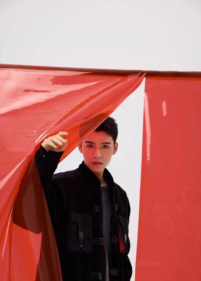 龚俊:《山河令》播出后,我把"18线艺人团队"改成了……_轻视_因为