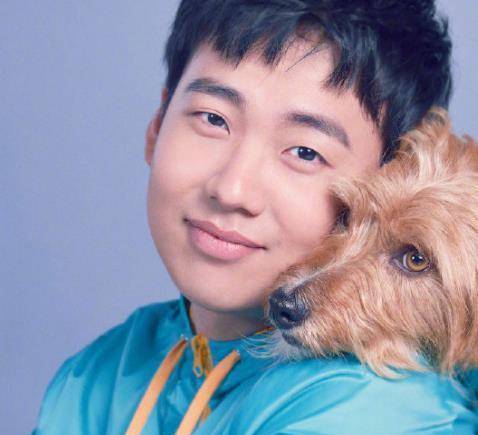 郭麒麟开百万豪车上班遭阎鹤祥调侃,鹤字科最强捧哏名不虚传_郭德纲