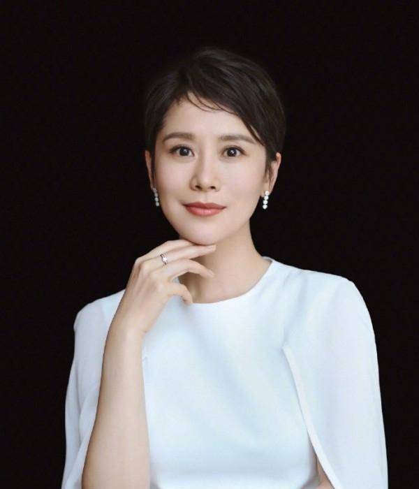 不少网友对于海清的观点都十分认同,对她能够为这个年龄段的演员群体