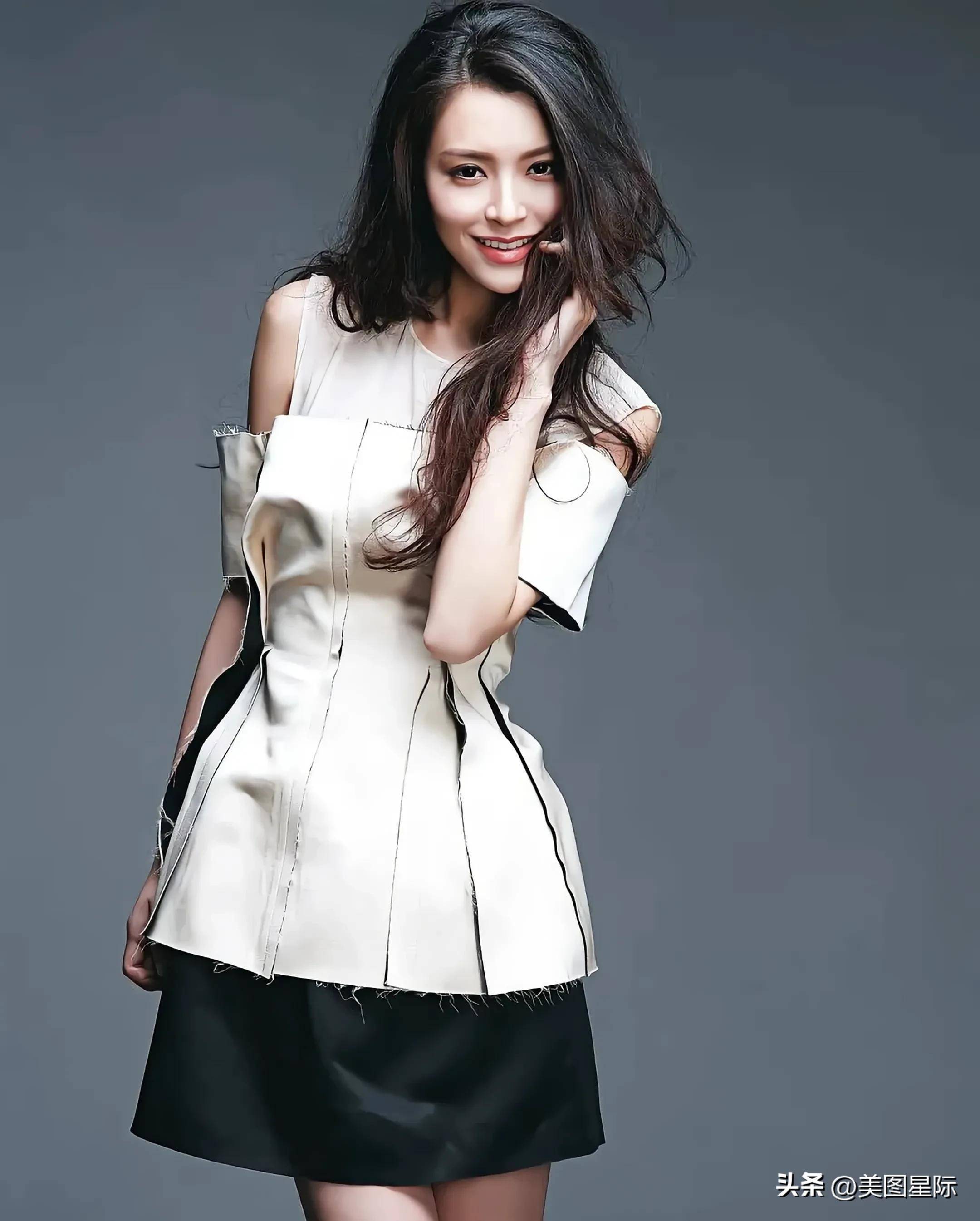 文咏珊,1988年出生于中国香港,身高168厘米,体重45公斤.