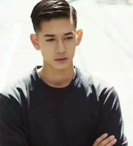男生发质硬,两边翘,留什么发型合适?_造型_头发_问题