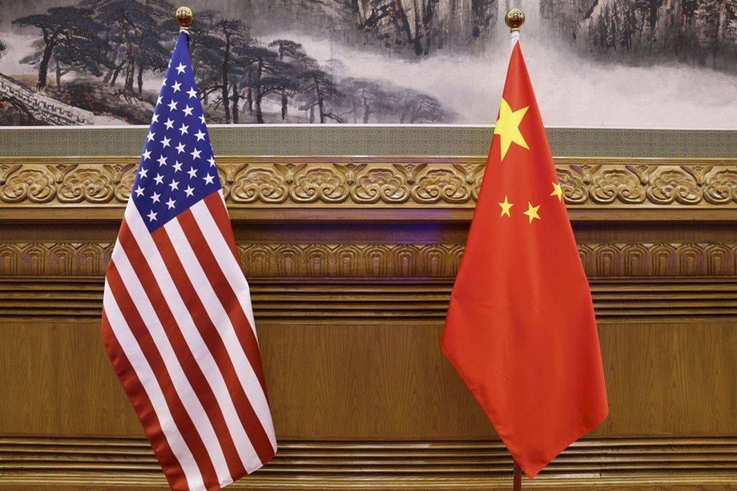 (美国国旗和中国国旗)某些国家应该摘掉有色眼镜美国等国无法正视中国