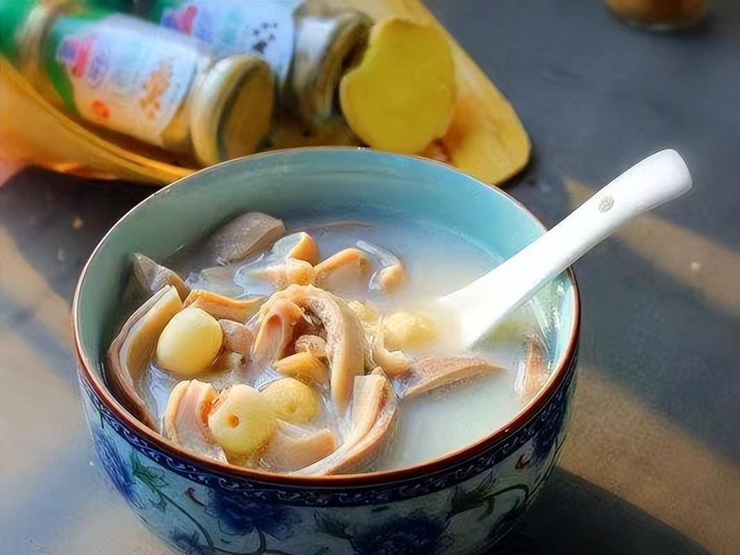 莲子山药猪肚汤_养生_进行_食材