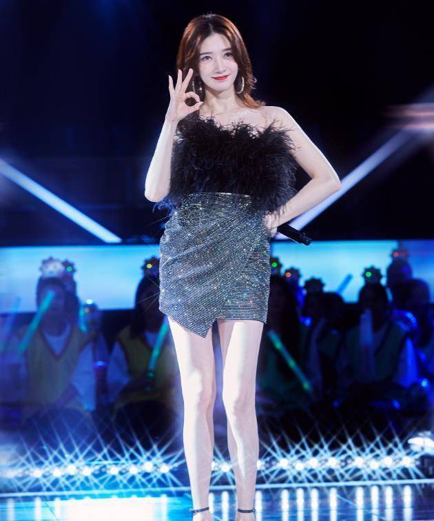 江疏影最大胆裙子,彰显个性_形象_裙装_设计