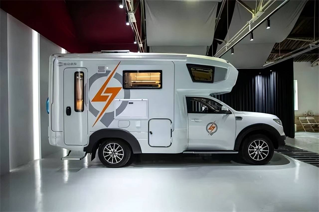 览众新款自由炮c皮卡房车!颜值功能实力并存_搜狐汽车_搜狐网