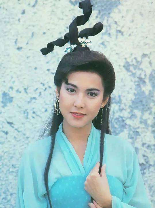 演员有关礼杰,杨宝玲,李婉华,龚慈恩,王绮琴,欧瑞伟,郭富城,陈佩珊