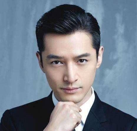 看胡歌大学时期证件照,这些年一直都一个样:不光是帅还善于保鲜_变化