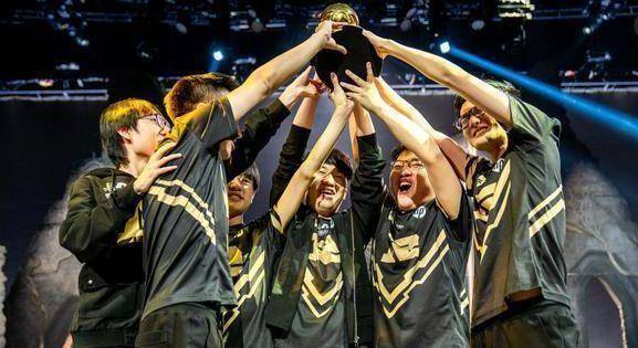 决赛将至,joker直言rng想要夺冠uzi不是关键,letme才是致胜王牌_比赛