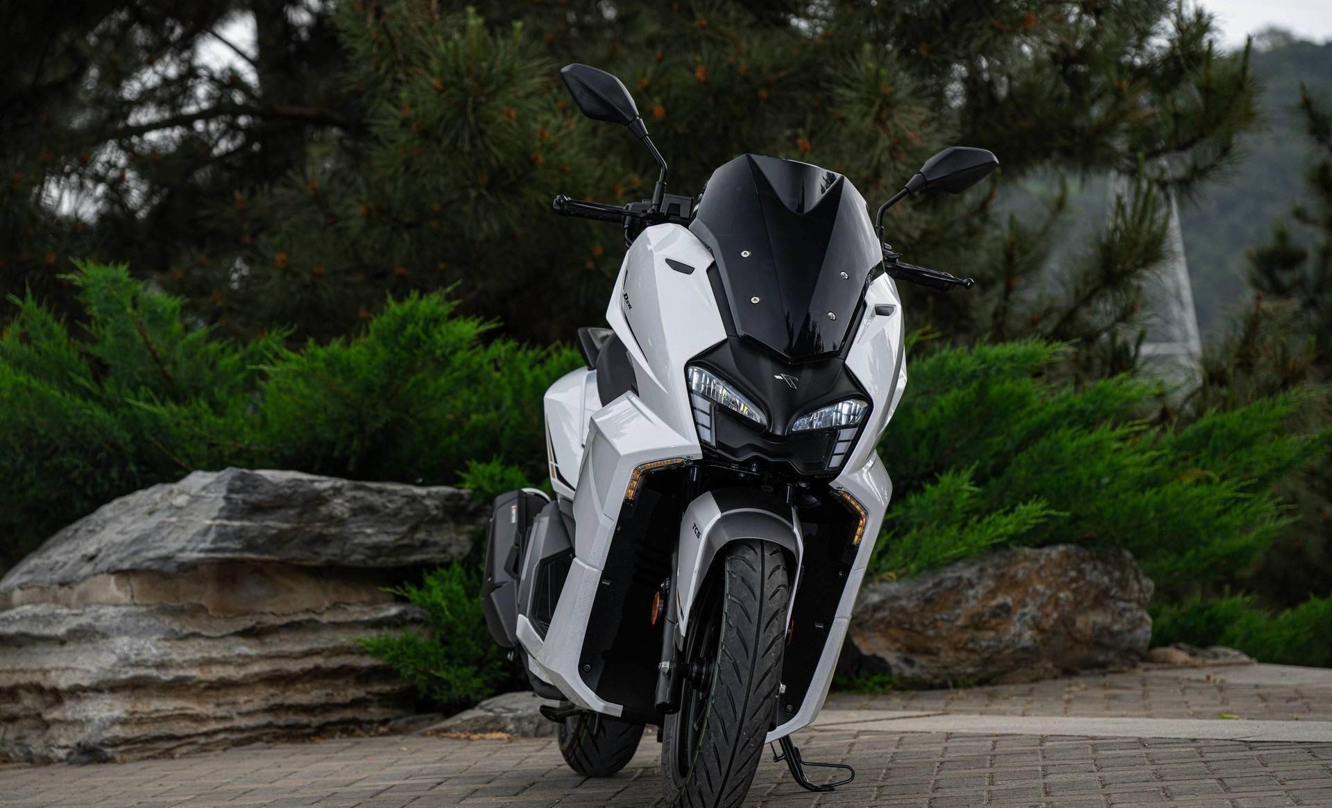 12980元的台荣-荣150,颇有性价比的运动型150水冷踏板!