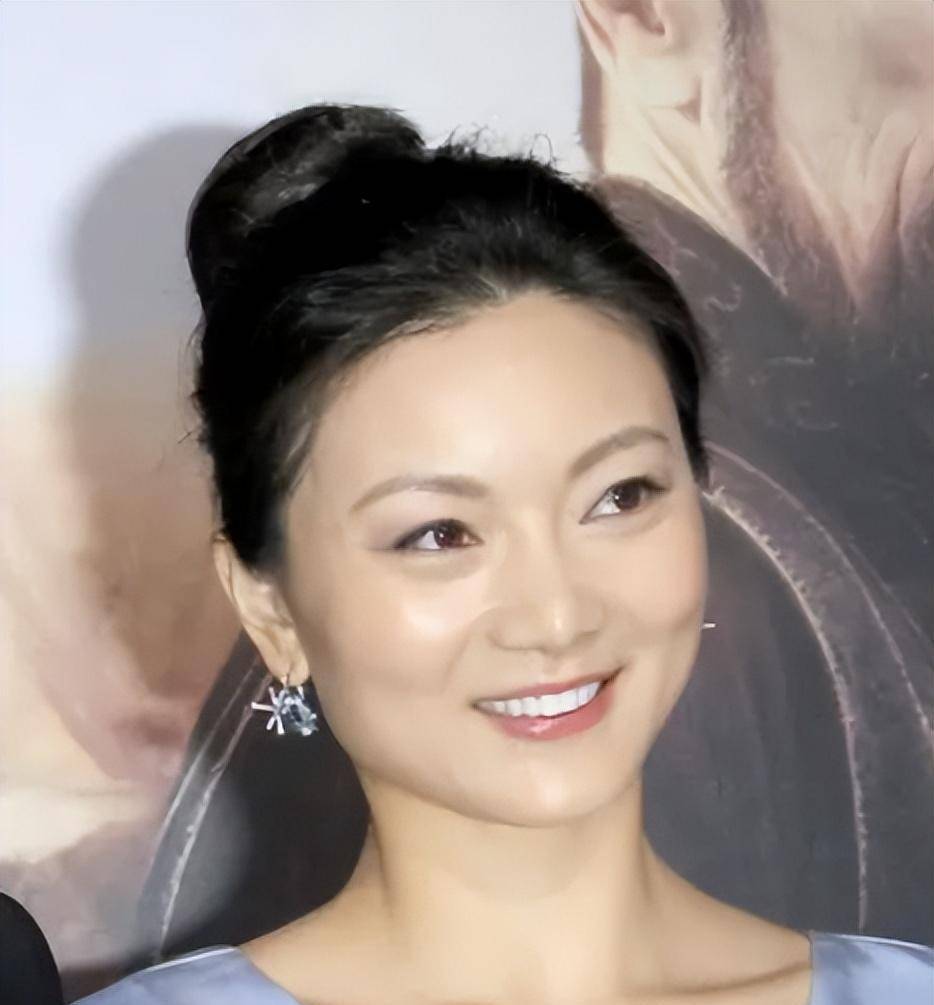 被张艺谋藏了13年,如今苦尽甘来的陈婷,凭什么当年能赢了巩俐?