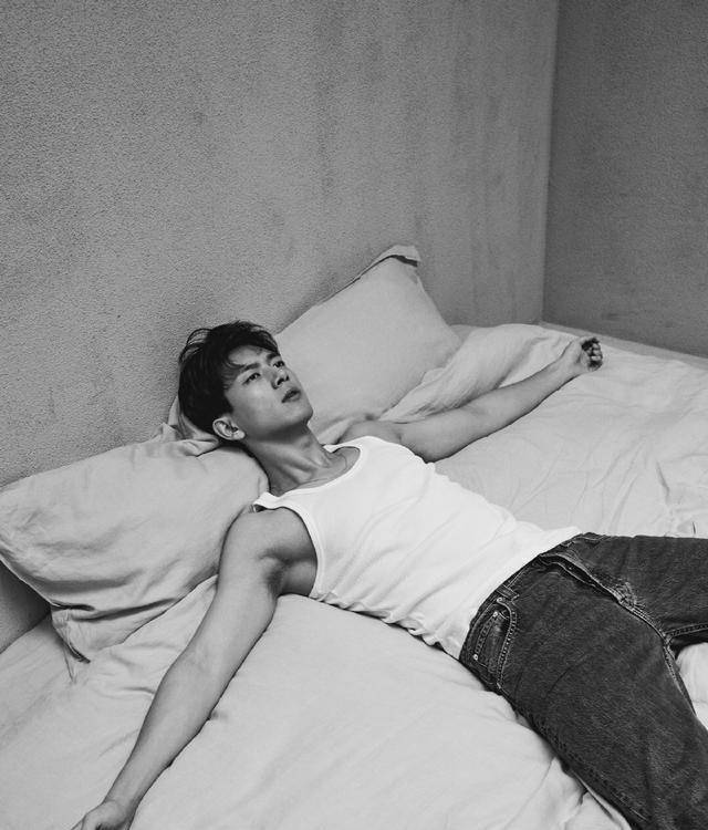 李现,邓伦两人都因和杨紫搭档后,爆火.