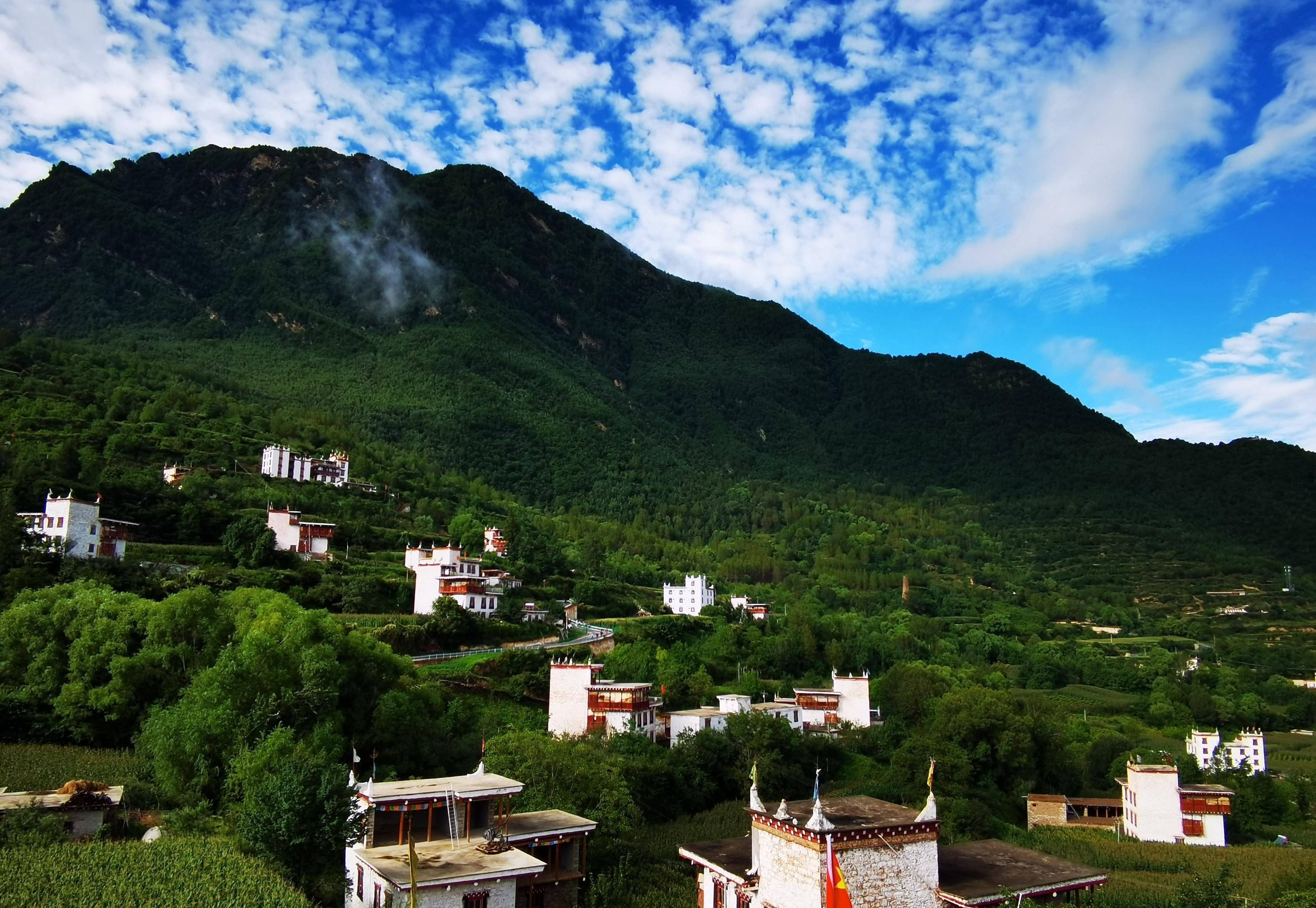 川西甘孜阿坝自驾(4)-丹巴中路藏寨_世外桃源_烽火_县城