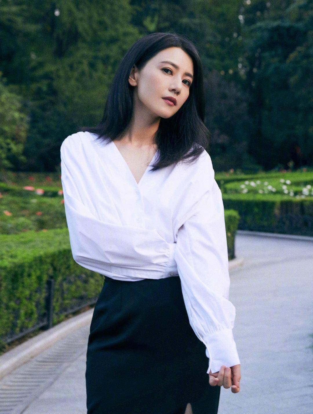 刘诗诗"富家小姐"造型真美!