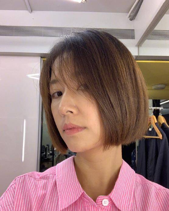 林心如突然剪"短发",素颜出镜皮肤透亮,重新开始为哪般?