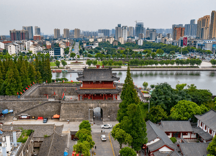 2024年荆州城区人口_湖北“宜荆荆”3市最新城区人口,宜昌、荆州晋级大城市(2)