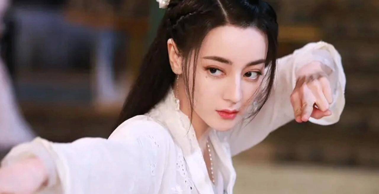 《微雨燕双飞》口碑大爆,古装剧又有天花板了_张楠_王玉雯_剧情