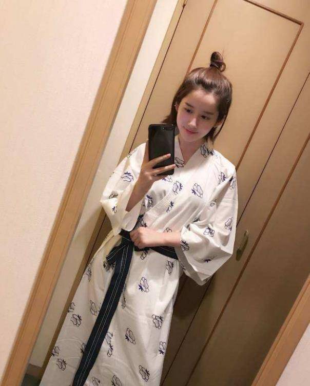 女二号火了,景如洋凭借一双"天使腿"征服了导演_电影_周星驰_美人鱼