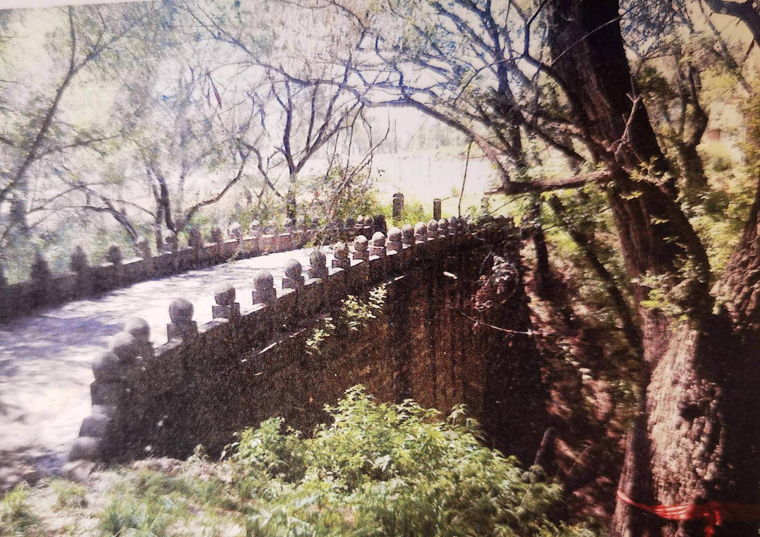 高士奇(右),南懷仁(左後)曹寅(後)等文武百官扈從東巡烏喇檢閱水師