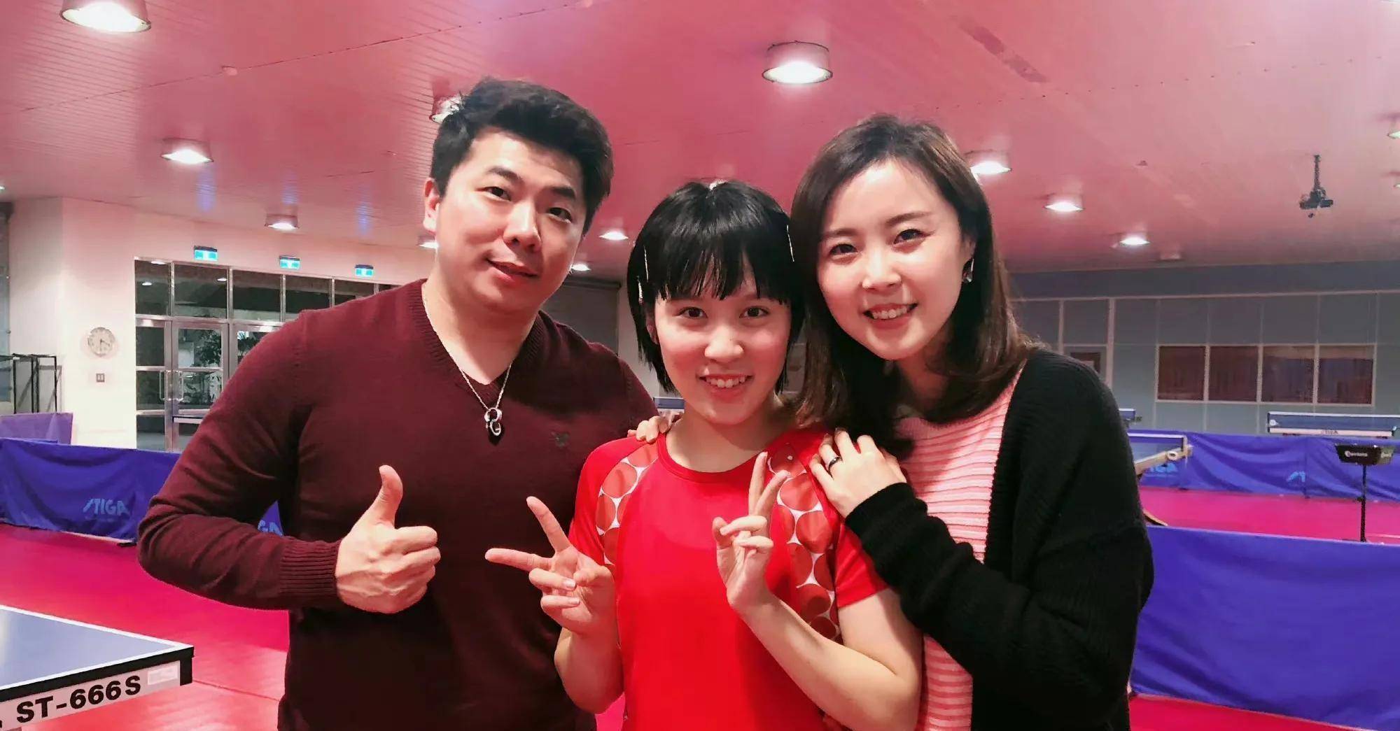 平野美宇-创乒乓球世界杯历史,她和中国80后美女教练胜似母女_刘洁