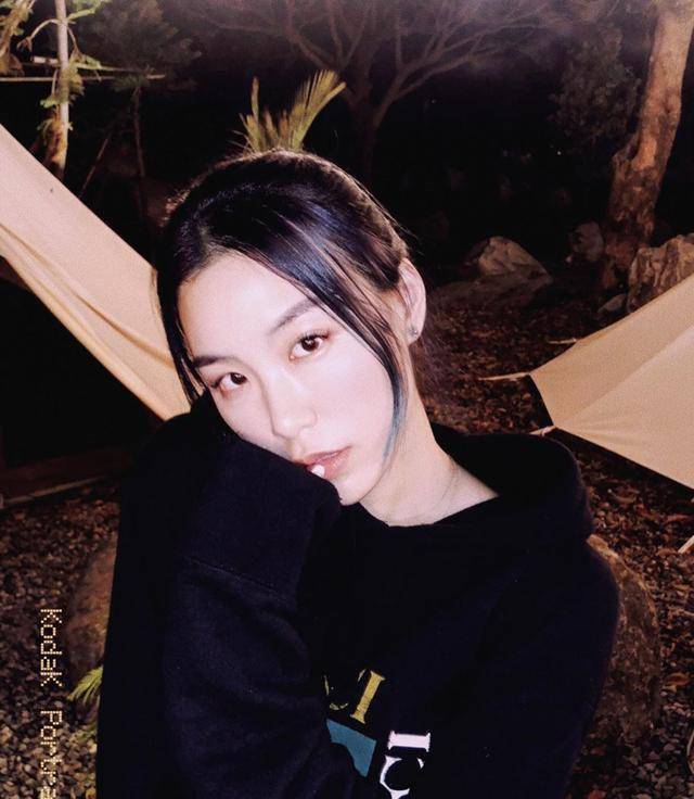 情人节之后野外露营,苏湘涵把高以翔"带在"身边,催人泪下_照片_评论