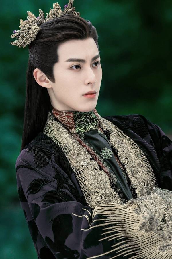 图片来源:微博《苍兰诀》95后男星「担任主角比率」榜单top1:宋威龙90