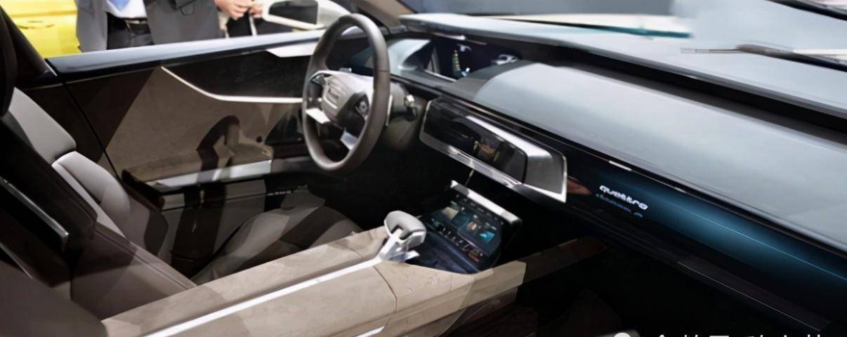 首辆"奥迪a9"正式抵达国内港口,双门设计,内饰比肩概念车!