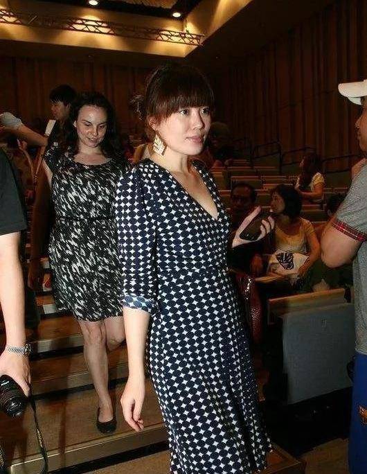 中戏毕业,身材出众,男演员段奕宏的国外籍妻子王瑾漂亮而不简单_电影