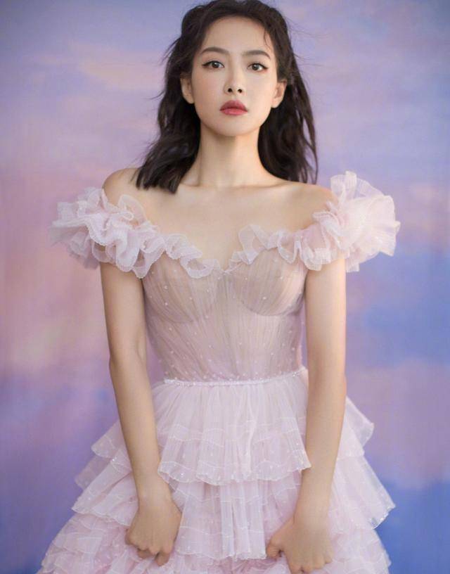 之前马伯庸的作品《风起洛阳》官宣阵容,就确认了宋茜,这部剧可是顶级