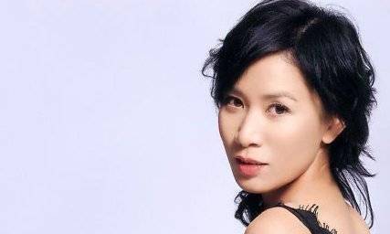 佘诗曼问王大陆,一众美女中会选谁做老婆,王大陆说了什么让她不满?