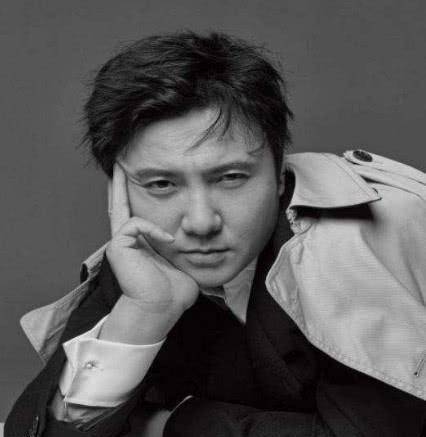 沈腾入围亚太最帅100张面孔,粉丝:我叔终于可以靠颜值吃饭了_事业