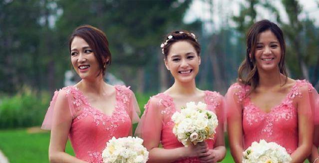 同是做过3次伴娘的高颜值女星,如今一个即将结婚,一个依旧单身_陈乔恩