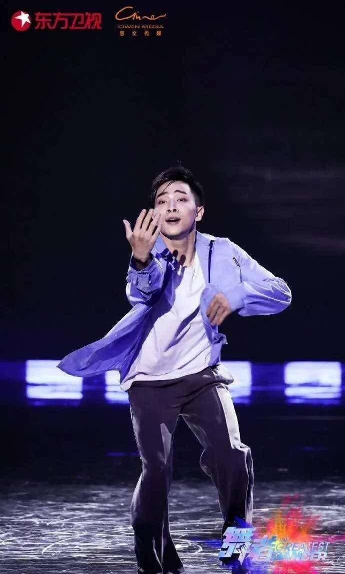 孙晗硕,一个让张继钢,阎维文等力挺的舞者_舞蹈_表演_佟丽娅