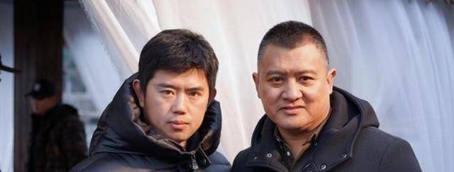 他是吴京师兄,他愿意为吴京支付0片绿叶_寇占文_占文中_字符