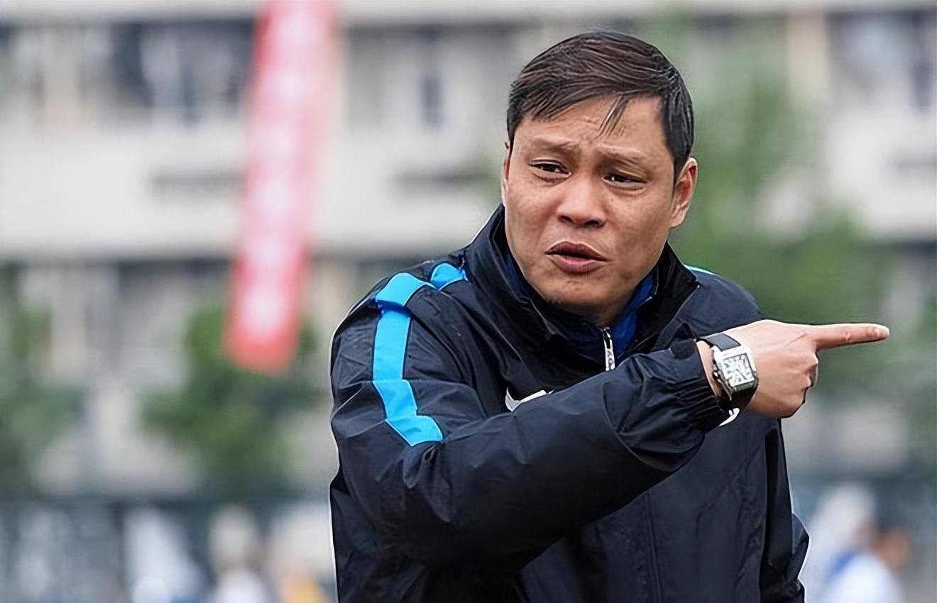 范志毅为女儿庆生!