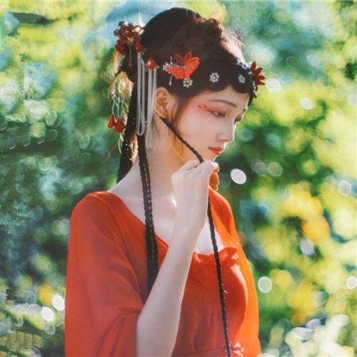 10个明显的征兆，她对你的爱深入骨髓-她对我有好感吗