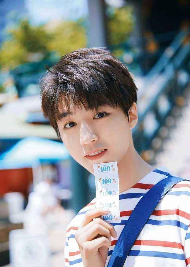 但不管这么说,对于《731》这部王俊凯即将要出演的电影,也是众说纷纭