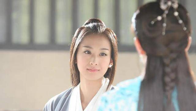 她是《天天有喜》中的白梅瑛,也是《步步惊心》中的孤寂皇后_穆婷婷