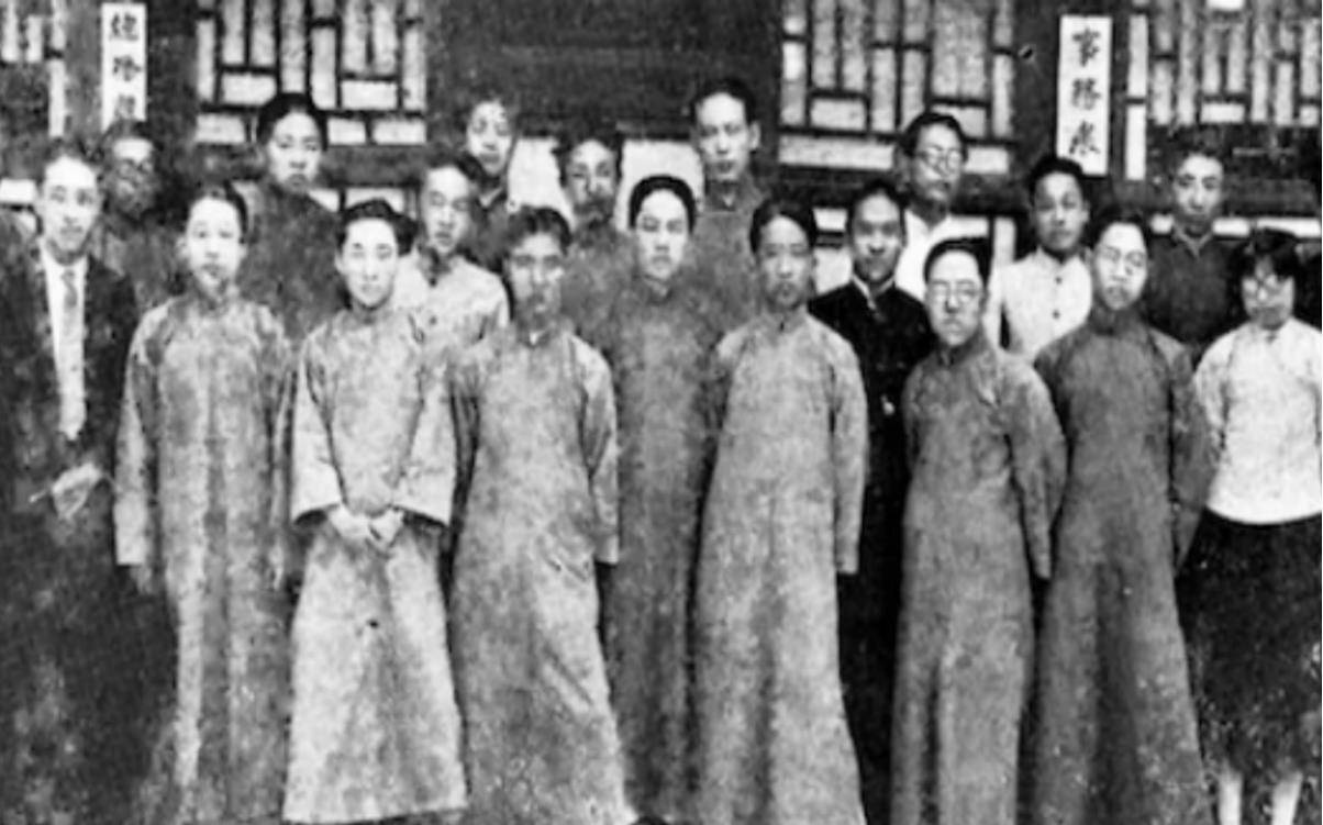 1927年他在南昌英勇就义,曾和方志敏,赵醒侬并称为