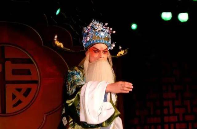 大连京剧院院长杨赤:京剧团已经养活不了自己!京剧该如何突围?